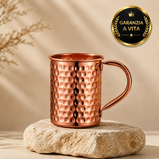 Alma Pure™ · Mug in Puro Rame Martellato
